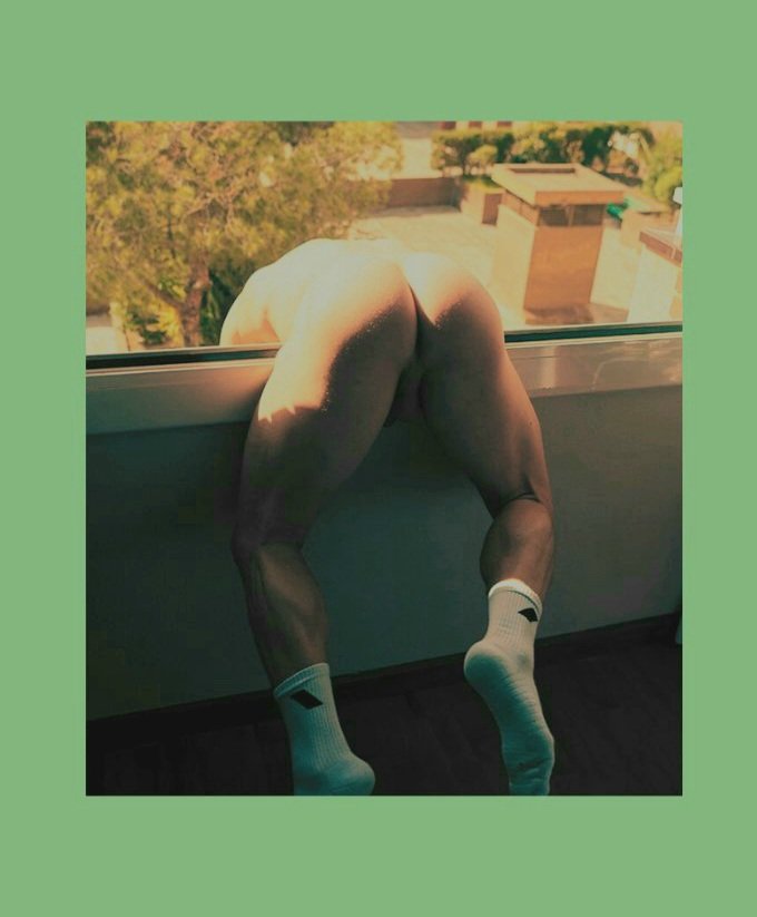 𝕂𝕚𝕟𝕕𝕒 𝕤𝕥𝕦𝕔𝕜

𝘊𝘢𝘯 𝘢𝘯𝘺𝘰𝘯𝘦 𝘭𝘦𝘯𝘥 𝘢 𝘩𝘢𝘯𝘥..?