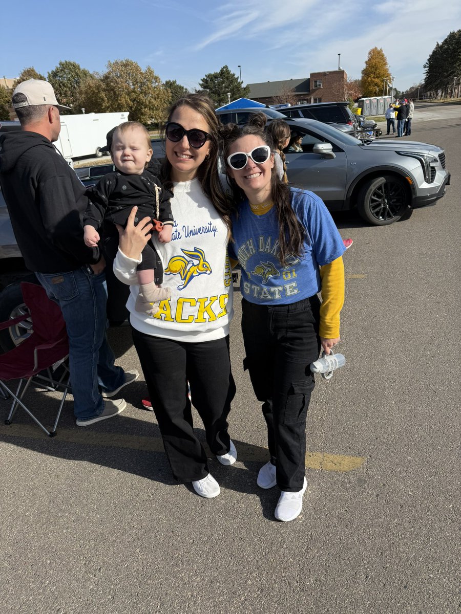rthanna5's tweet photo. #gojacks https://t.co/aBaAE2HIIL