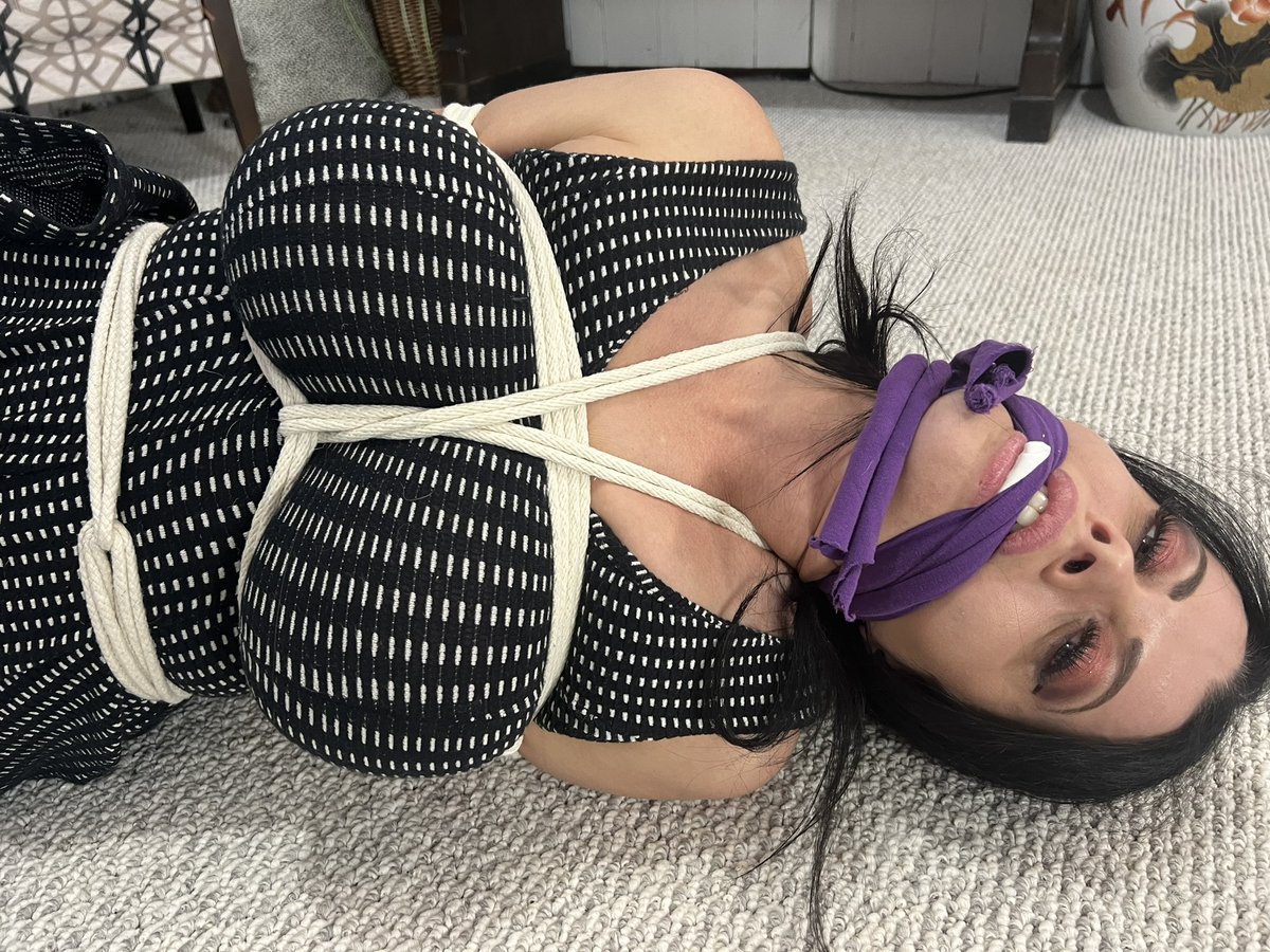 Tony Cuffs tweet media