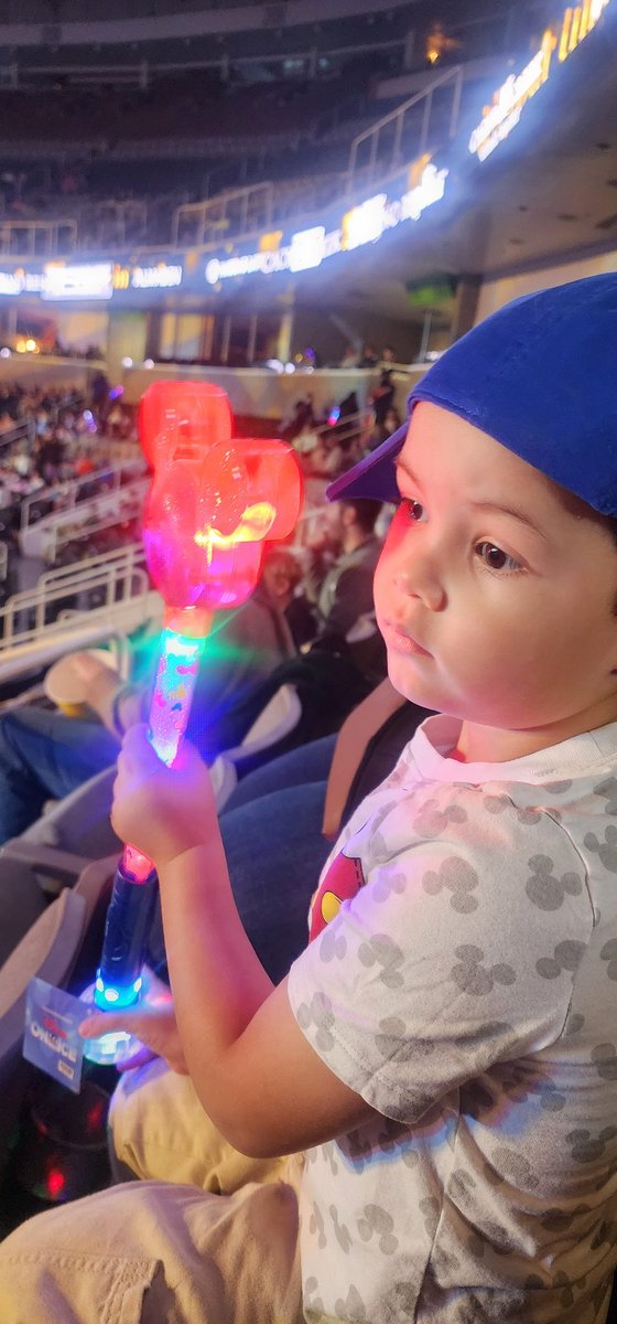 RickMarquez15's tweet photo. #disneyonice https://t.co/hkWc5de0b3