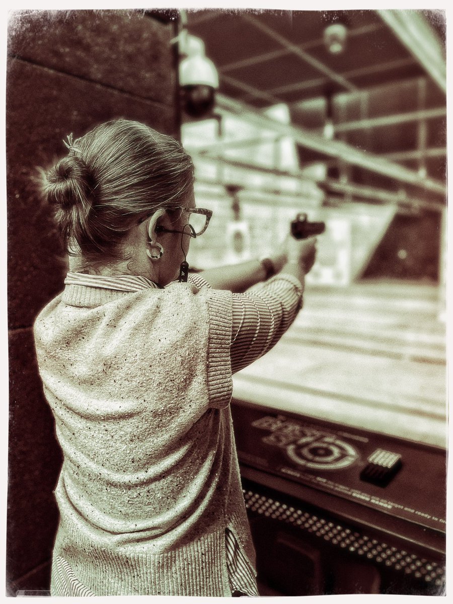 ipdegirl's tweet photo. Pew-pew practice #BotanicalsBandwidthandBourbon #pewpew #LevelingUpLife #ipdegirl #selfdefense #NeedLotsOfPractice #Pistol #Handgun https://t.co/KI8psYac7u