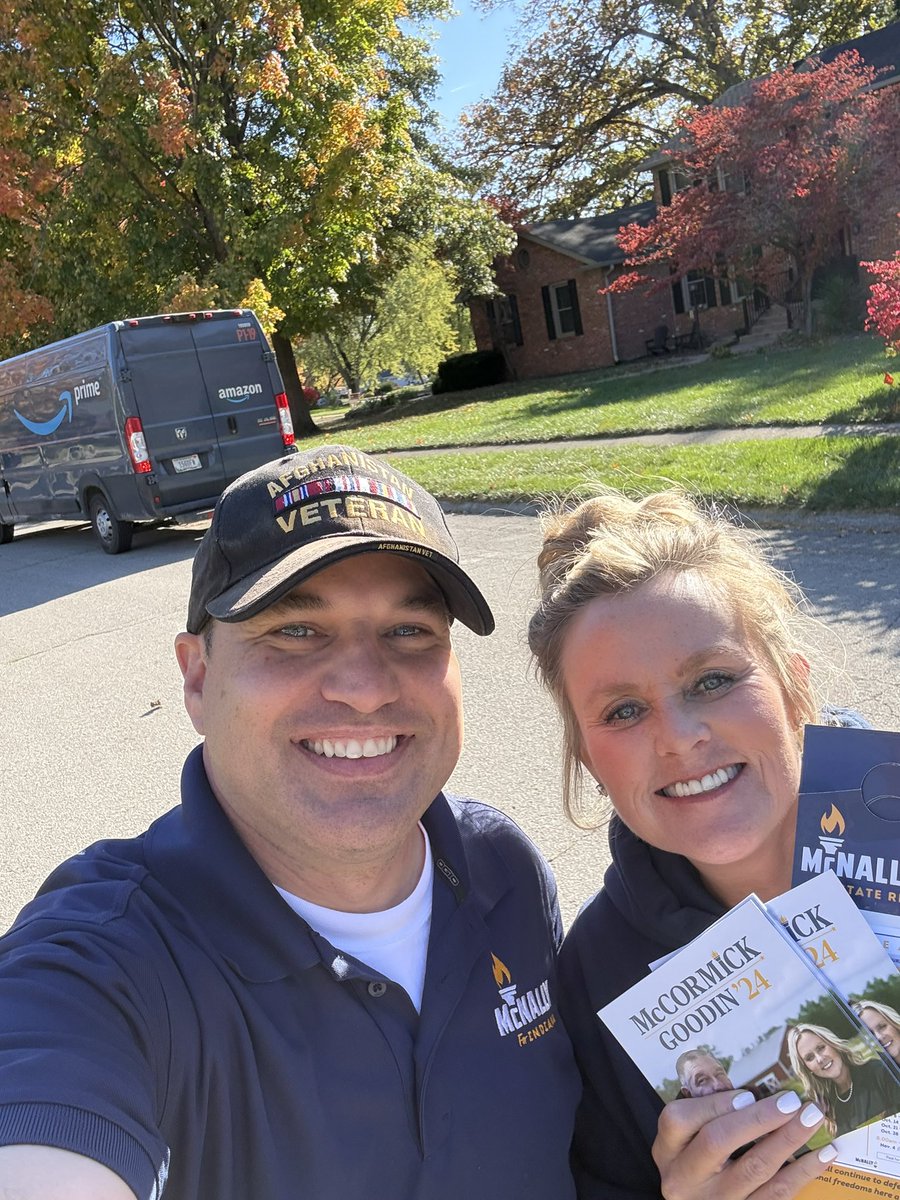 McNally4Indiana's tweet photo. Thank you to State Representative Ed DeLaney and all of our volunteers who joined @mccormickforgov and me to canvass. Our campaign knocked on almost 1,000 doors today!

#hd39 https://t.co/DVPQKDMDGH