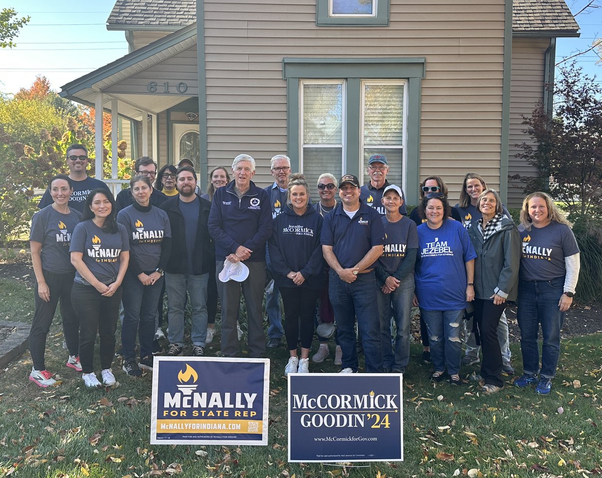 McNally4Indiana's tweet photo. Thank you to State Representative Ed DeLaney and all of our volunteers who joined @mccormickforgov and me to canvass. Our campaign knocked on almost 1,000 doors today!

#hd39 https://t.co/DVPQKDMDGH