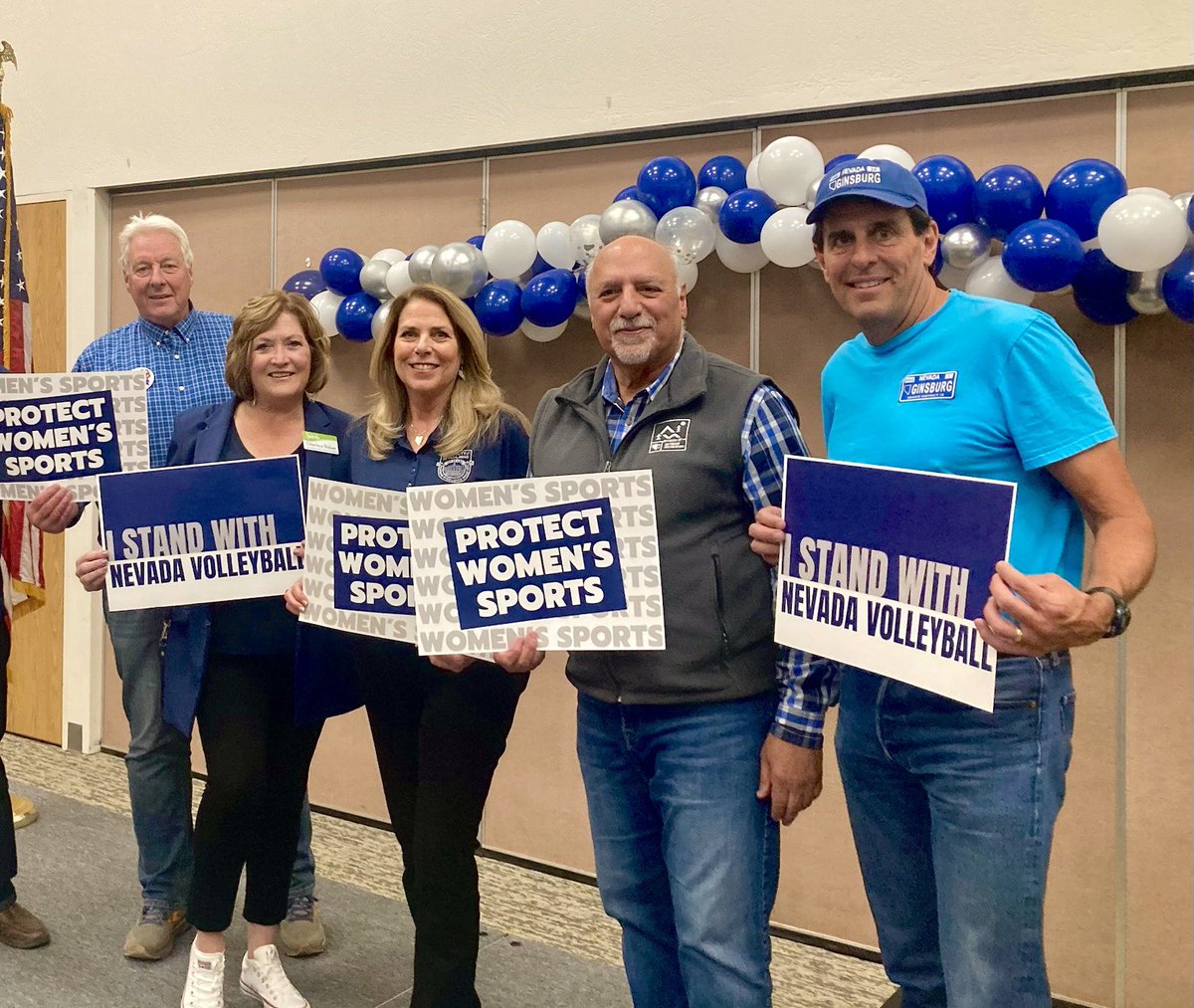 CharleneBybee's tweet photo. Pics from today’s rally for #NevadaWVB https://t.co/YIDEsTGdzH