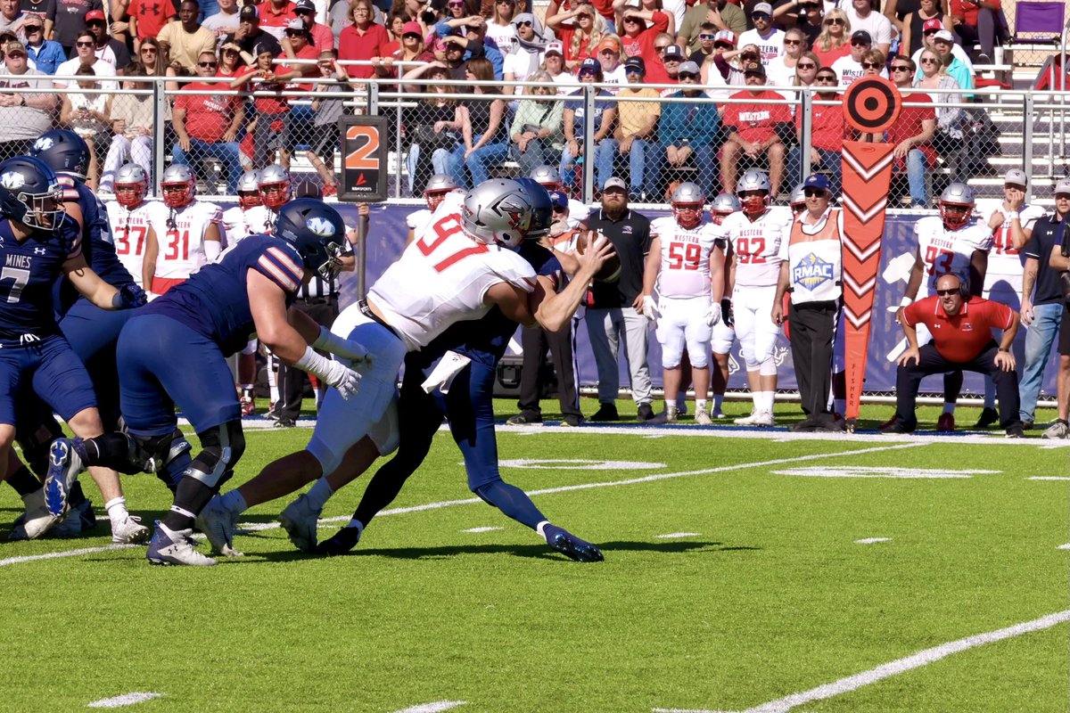 WCUMountaineers's tweet image. WHAT. A. GAME. 8-0. 

#GoMountaineers #7723ft #ThinAirCrew 
Pc: @ddunathan