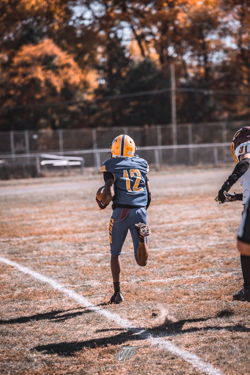9kdonniee's tweet photo. https://t.co/NnV7K6CDST @GDub_Eagles_FB @GWCoachBrown @BrascheCoach @PRZPAvic @PaFootballNews https://t.co/PLYatSGhEA
