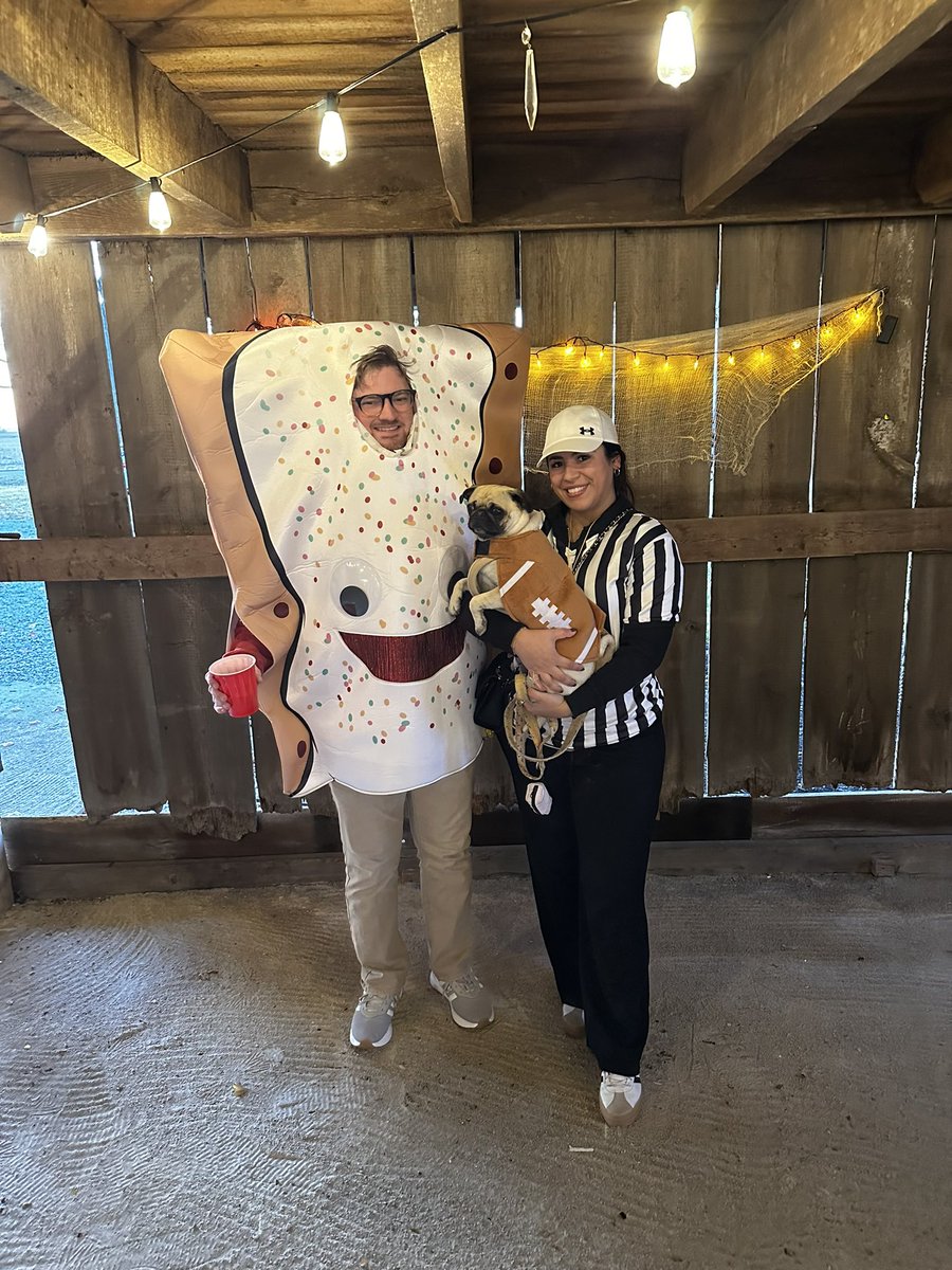 ColtsFanCole's tweet photo. Were the only ones to show up in costume to my mom’s work party @PopTartsBowl #FollowBack? https://t.co/AwNVKilTXG