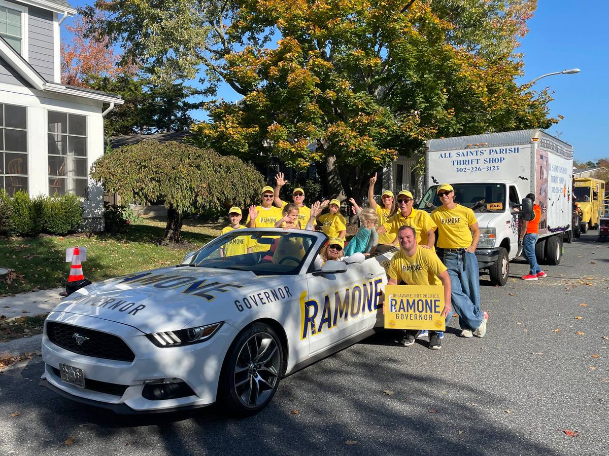 RamoneForDE's tweet photo. Amazing turnout at the Sea Witch Parade Rehoboth this morning! So many supporters in the crowd. https://t.co/oxKuFYcnXK