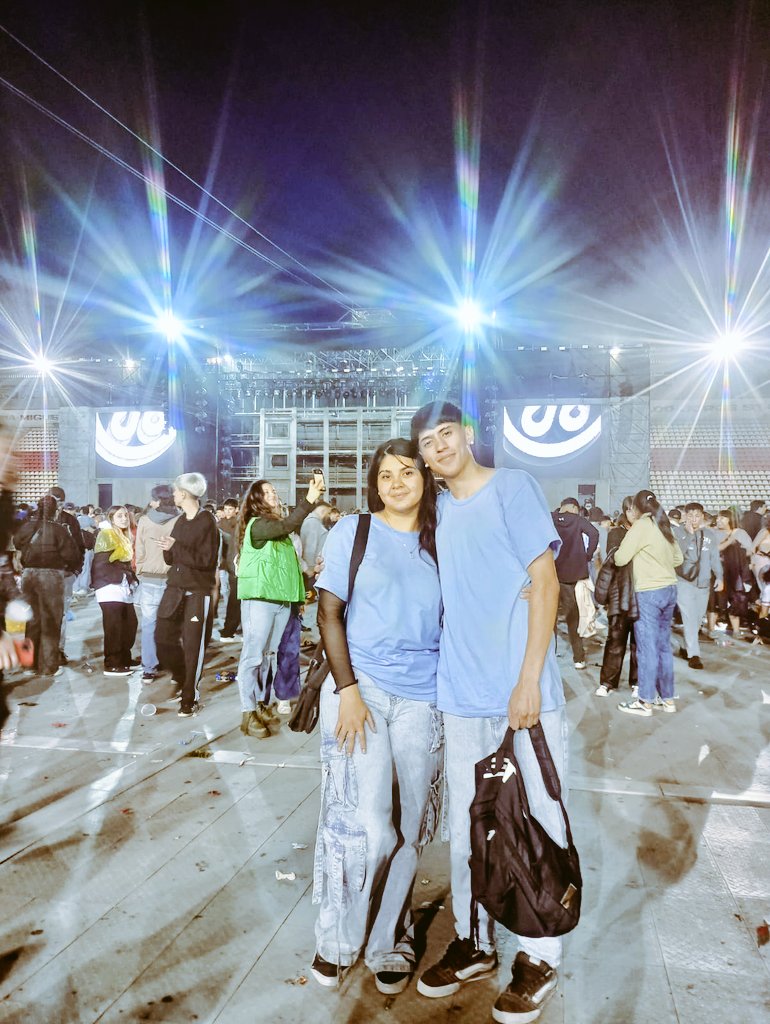 Empecé a escuchar Milo j desde que me dedicaste sus letras y fue hermoso vivirlo en vivo con vos, te amo más que a nada en este mundo 💙 <a href="/aballay_lauty/">Lauty Aballay</a>