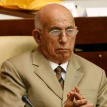 Muchas felicidades en su 94 cumpleaños para el querido Comandante José Ramón Machado Ventura, maestro y guía de varias generaciones de cuadros, dirigentes y Revolucionarios. Una vida ejemplar consagrada a la obra de la Revolución.  #GenteQueSuma #CubaViveEnSuHistoria