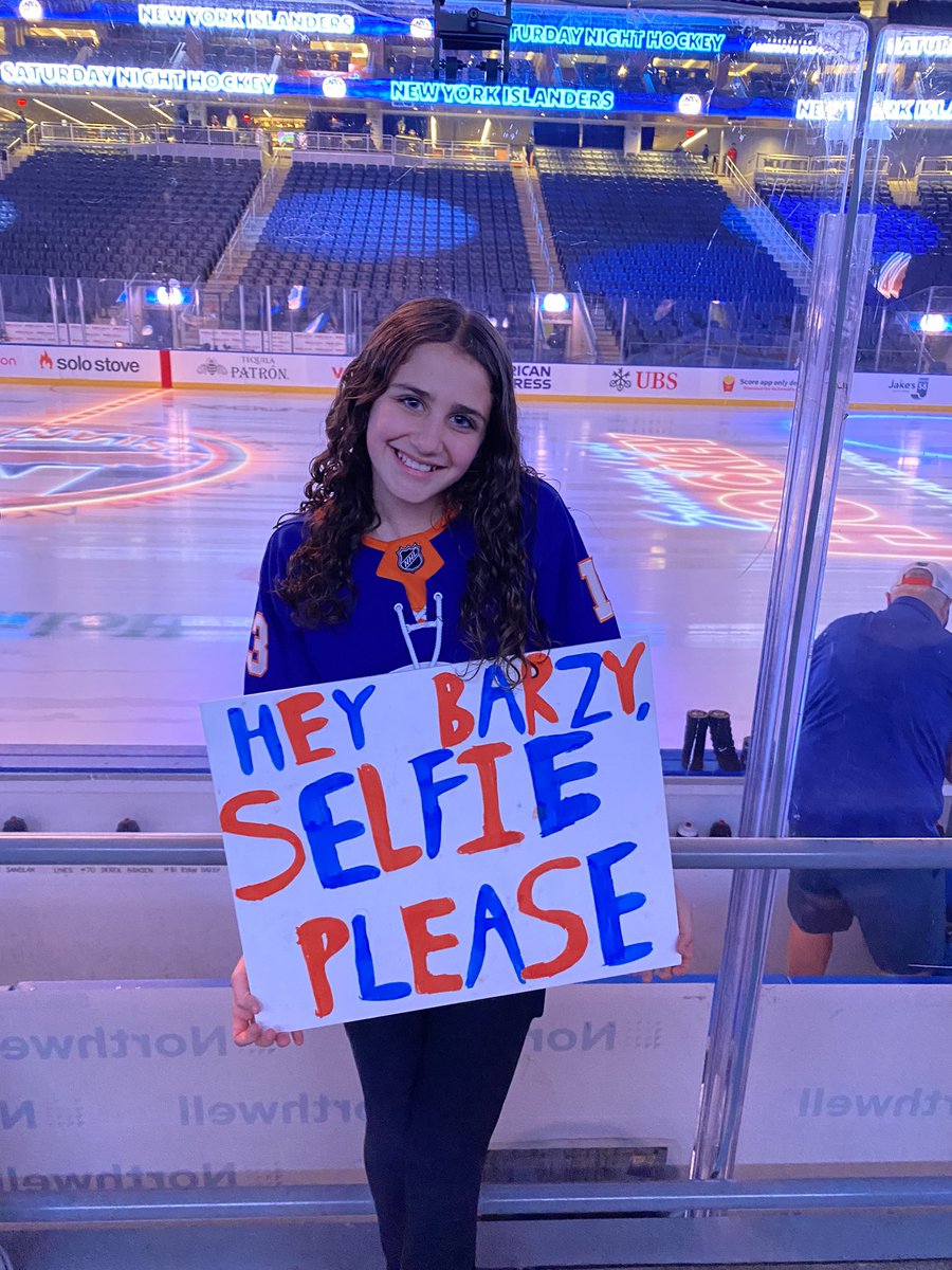 Barzy13Matty17's tweet photo. Hey #isles @UBSArena tonight for a win!!  Let’s goooo boys!!! https://t.co/Iw60C5kvZv