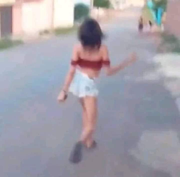 mclswho's tweet image. toda vez que eu combino horário com os meninos na estação eles não chegam no combinado, hoje eu disse que se eles demorassem 10 minutos eu iria sozinho na frente, dito e feito, estou indo meus amores #empoderamento