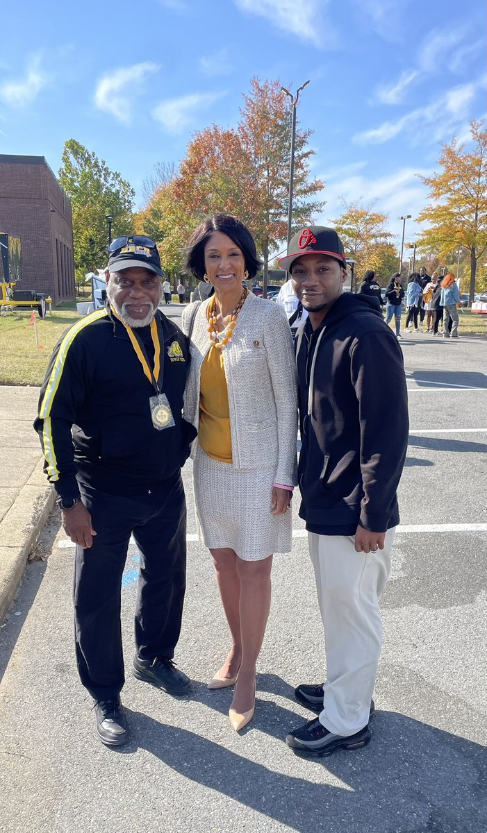 Dr. Aminta H. Breaux tweet media