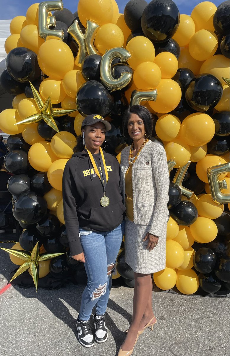 Dr. Aminta H. Breaux tweet media