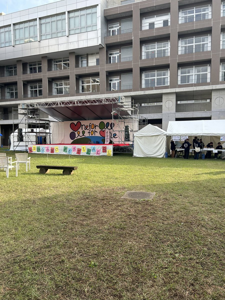 maebashi_mitj's tweet photo. 本日は翌檜祭2日目。
天候に恵まれ、気持ちの良い朝を迎えました。
本日も皆様のご来場お待ちしております。 https://t.co/t39DjUn3L2