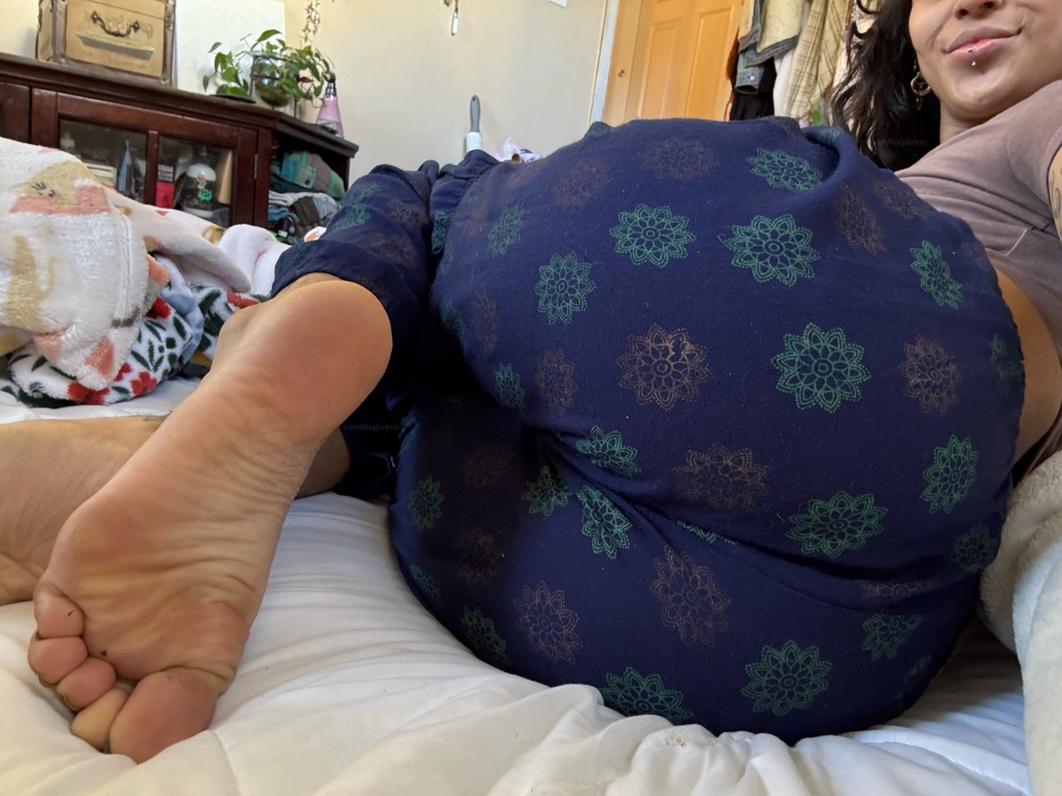 jess ꩜ findom tweet media