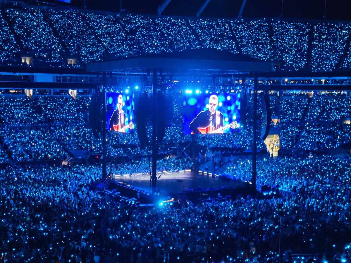 Michael Cross tweet media