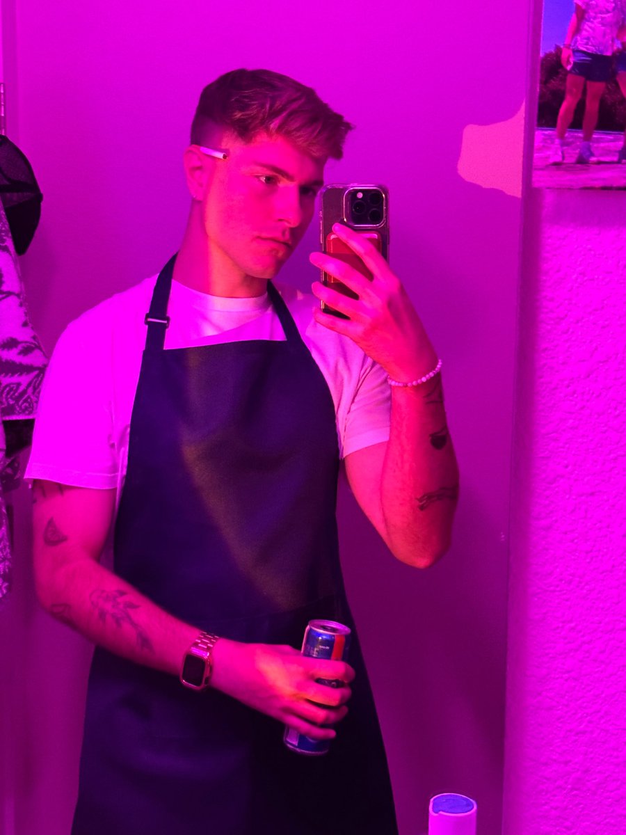 6โ2โ gas station boner pill ๐ tweet media