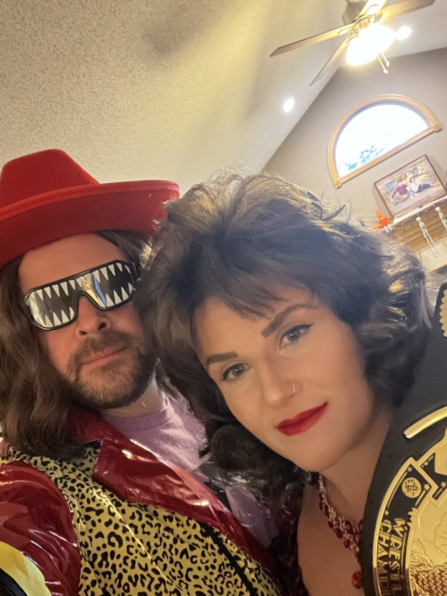 loudnclearlyFZ's tweet photo. When you’re #CupCrazy about a @BuffaloSabres win you go all in on Halloween costumes! #GoBills #LetsGoBuffalo https://t.co/byLTBlt3Pe