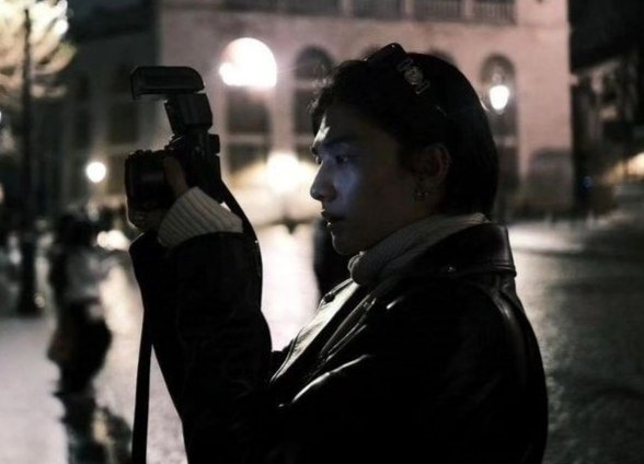 xHasashi's tweet image. Hyunlix! AU. • Me pede pra ficar? 

"Quero saber se você vai correr atrás de mim,
num aeroporto, pedindo pra eu ficar, pra eu não voar. Pra eu maneirar um pouco, que vai pintar uma tela do meu corpo nu."