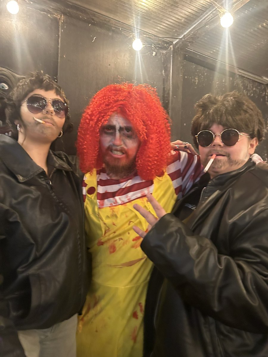 elliewigney's tweet photo. rate our halloween costumes @liamgallagher @NoelGallagher @oasis https://t.co/mNCuZzU5ba