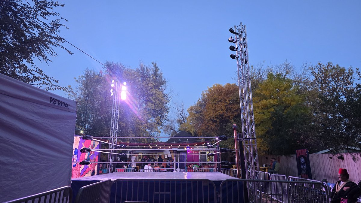RMPWrestling's tweet photo. Beautiful evening in Longmont for our last outdoor event of 2024!
T minutes 36 minutes to RMP Live from Summit Tacos!
Keep up with happenings & future events at https://t.co/hLjO9SBima!
#rmplive #prowrestling #longmontcolorado #summittacos #prowrestlingelevated https://t.co/zyQk4uXDPp