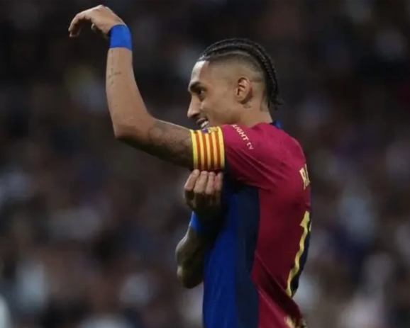 Ghanaballers's tweet photo. Raphinha brutally mocks Mbappe after scoring in El Clasico https://t.co/E8RqzgIupI