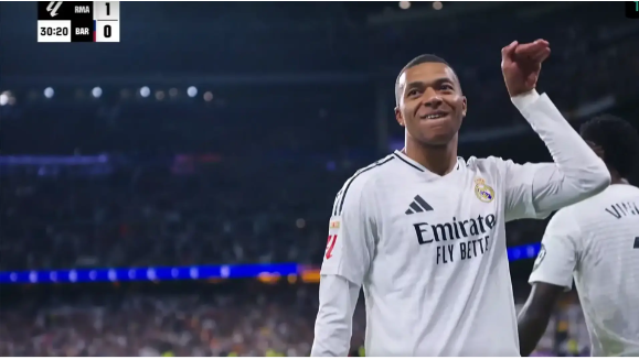 Ghanaballers's tweet photo. Raphinha brutally mocks Mbappe after scoring in El Clasico https://t.co/E8RqzgIupI