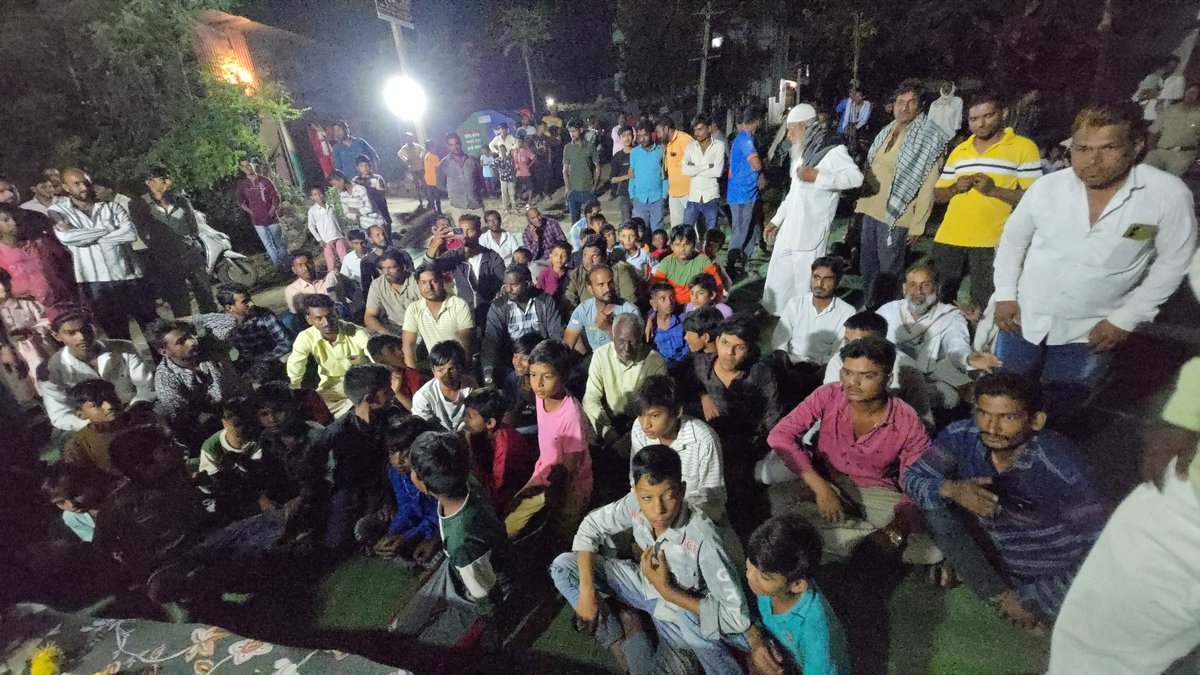 sanjaygaikwad34's tweet photo. दिनांक- २६ ऑक्टोबर २०२४ रोजी बुलढाणा विधानसभा मतदारसंघातील ग्राम.सागवन येथे माझा समस्त मुस्लिम समाज बांधवांच्यावतीने भव्य सत्कार संपन्न झाला...!
#satkar
#shivsena #buldhana #sanjaygaikwad https://t.co/XMS12bkHZm