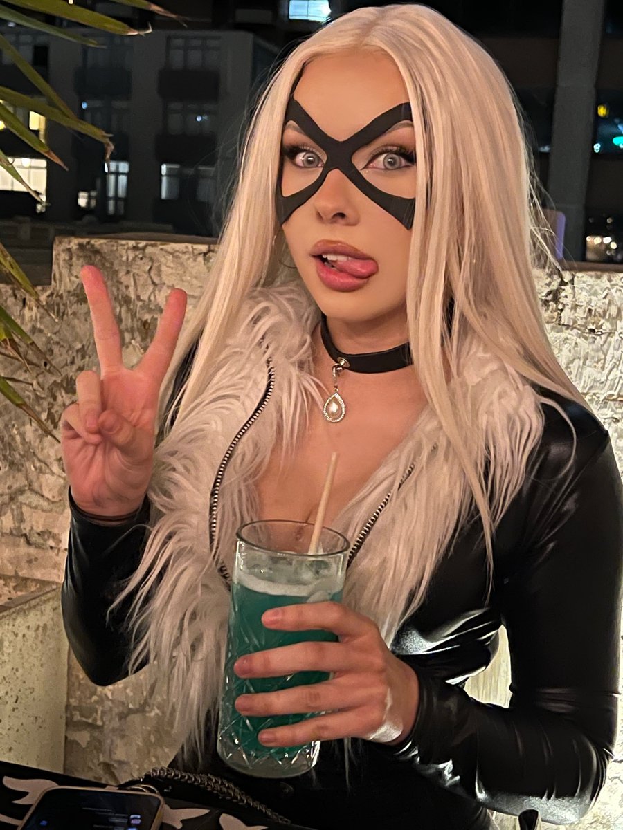 aleksina 🔮 tweet media