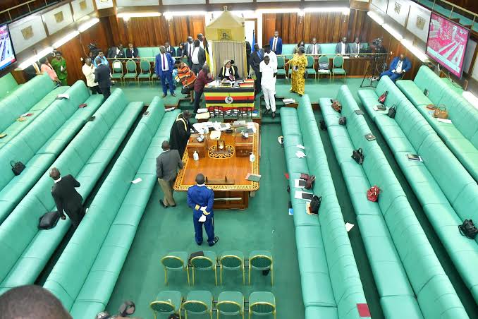 RugyendoQuotes's tweet photo. THE COFFEE DEBATE IN UGANDA:
If the reason to rationalise government agencies - even high performing ones like @CoffeeUganda - is to cut costs, harmonize govt salaries, the best way to de-tribalize the coffee debate is to downsize cabinet, pres advisors, RDCs and Parliament! https://t.co/rryRqnmpS6