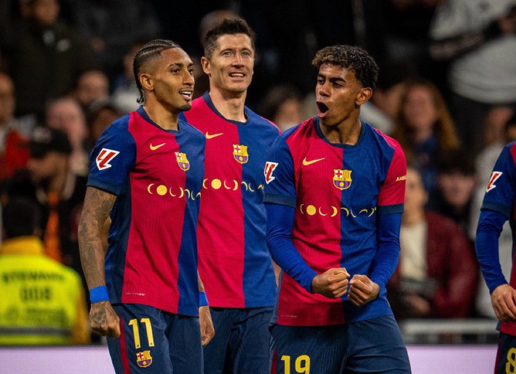 0xCyberNix's tweet photo. Great win for Barcelona last night against rivals Real Madrid 

This trio rocked 🤩

#RMAvFCB

#ElClásico https://t.co/eJ8v3vqpUn