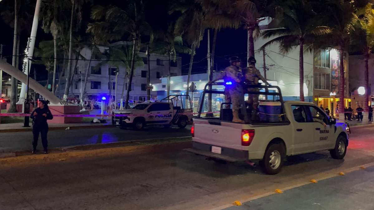 Sinaloa en guerra, la violencia no para y el gobierno de <a href="/Claudiashein/">Claudia Sheinbaum Pardo</a> paralizado o cómplice.

#GuacamayaLeaks
#GuacamayaNews