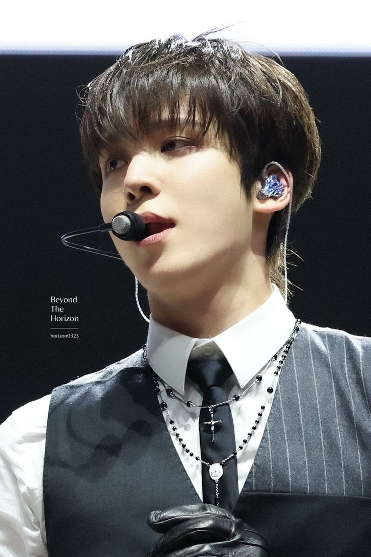 realyunhotteok's tweet photo. jeong yunho and his insane vocal range; a thread https://t.co/vWMjC7Ya8f