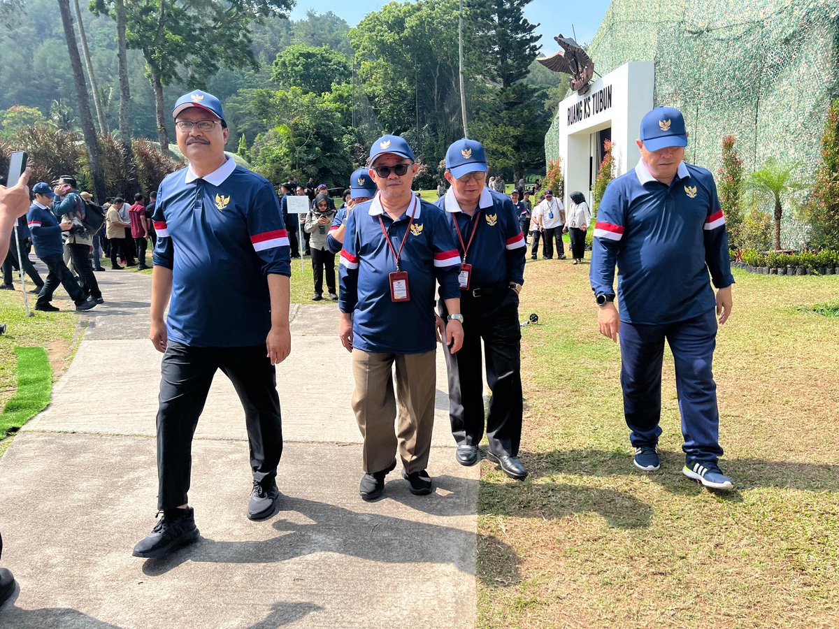Berjuang bersama, seiring, seirama memajukan umat dan bangsa.

Ketua Umum PP. Pemuda Muhammadiyah - Ketum Umum PB. GP. Ansor.

Sekum PP. Muhammadiyah - Sekjen PBNU

Kabinet Merah Putih: Menteri Pendidikan Dasar dan Menengah - Menteri Sosial