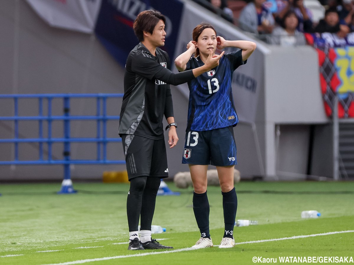 gekisaka's tweet photo. 【写真特集】1試合限定でコーチを担当した元日本代表DF内田篤人氏(5枚)

https://t.co/uIBKhYe03f

#ゲキサカ #daihyo #日本代表 #サッカー日本代表 https://t.co/889enPJzlM