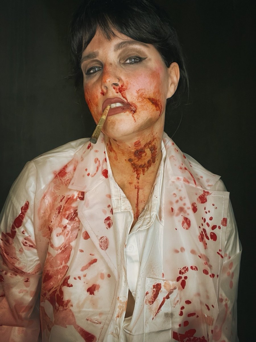 kreature_kait's tweet image. He tried but I survived. 
#makeupartist #makeupsfx