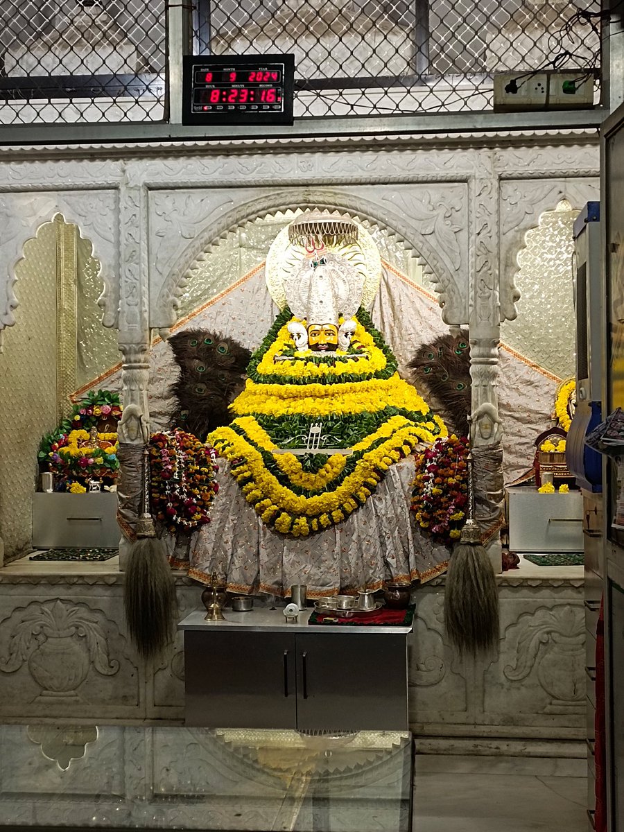 अपनी 🆔 भी हैं।। दोस्तों 
 फॉलो करो लाइक व रिपोस्ट करो 
कार्तिक एकादशी पर सभी की मनोकामना पूरी हो सभी का परिवार का आगे बढे ।
तो आप सब प्रेम से बोलो जय श्री श्याम की 
👏 👏