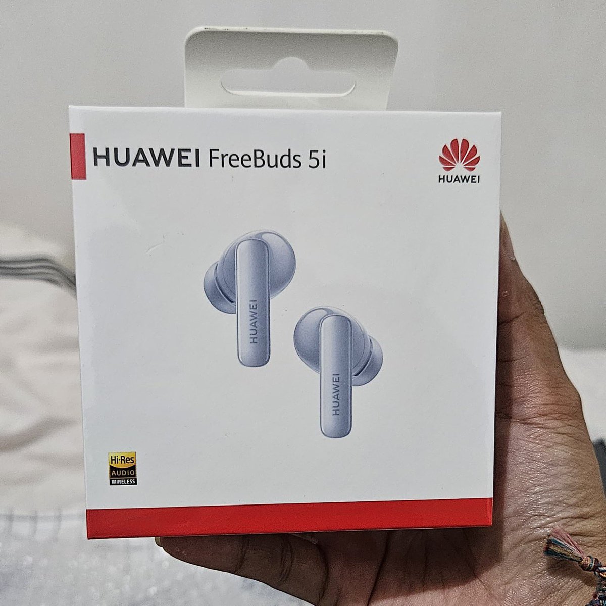 adyataruna's tweet photo. @ezash #KhilafClubOktober 

Huawei Freebuds 5i
✅Active Noise Cancelling - ANC
✅Hi-Res Audio
✅BNIB

❗️Price: IDR 600K

COD sekitaran SCBD/Setiabudi https://t.co/ZzxYqIRyTP