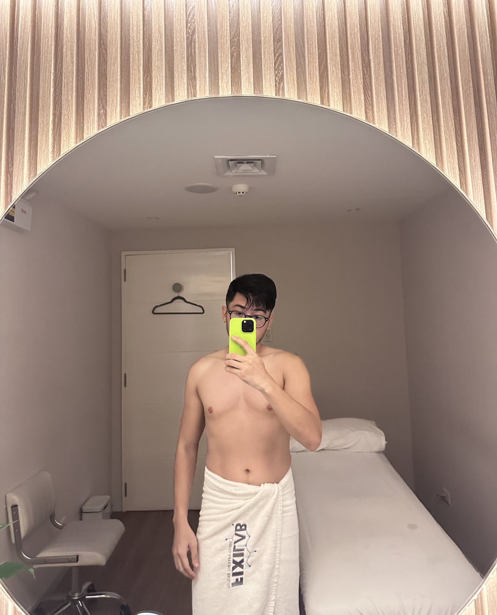 uNickthoughts's tweet photo. Loosing muscle mass, pano ba kasi mag maintain ng muscles? 🥹 https://t.co/Il1Tt0E6nI