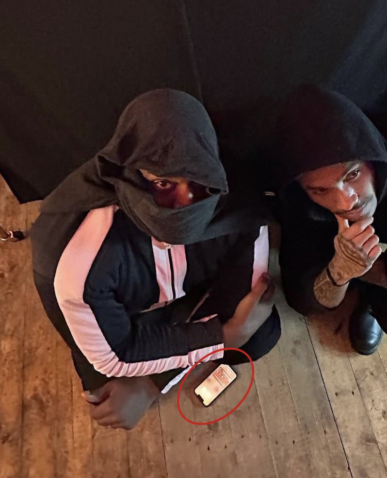 DondaTimes's tweet photo. Ye’s wallpaper (2023) https://t.co/CxNewGeKDU