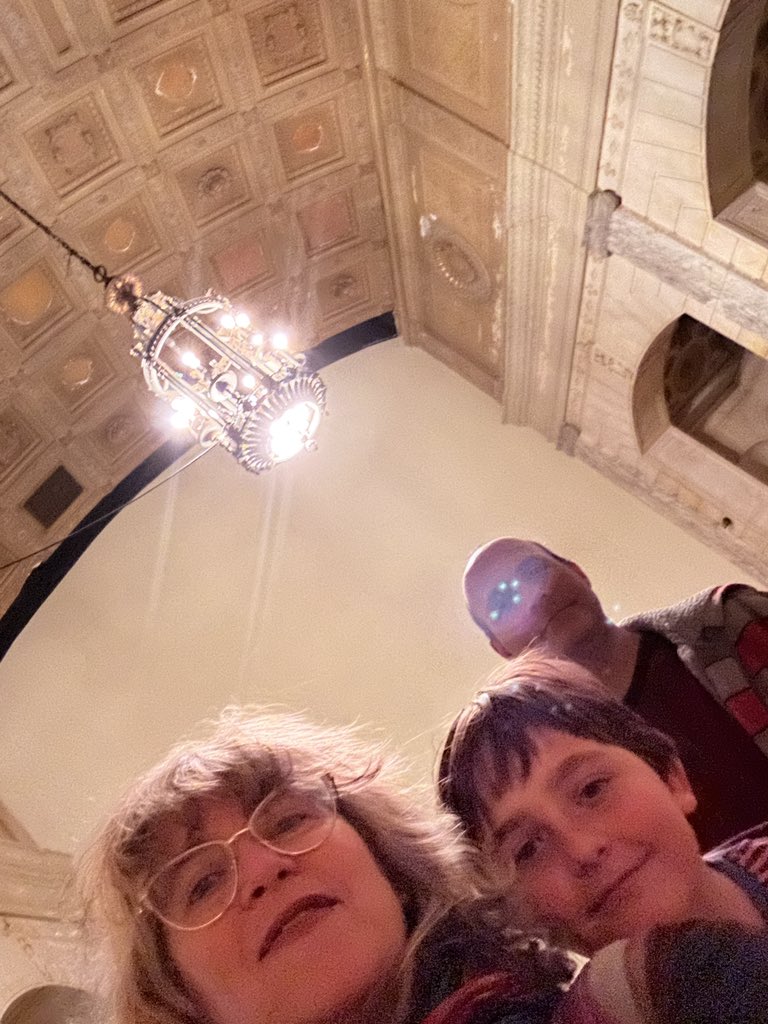 LoVid🫂📼 tweet media