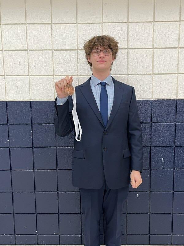 Azledebate's tweet photo. Stephenville high school invitational!!
Competitors
Grayson Allen(congress): 3rd 🥉
Will Stroud (congress) : 8th https://t.co/awanWolFw3