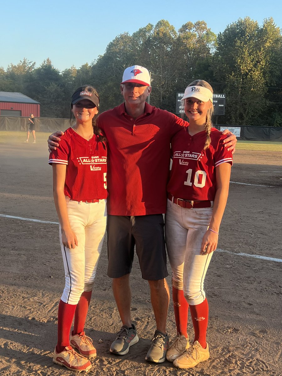 THS_Hawks_SB's tweet photo. Congrats to Paige Holcombe, Coach Kerry Holcombe and Amelia Thornton for representing the Heritage School at today’s @giaasports Senior All-Star Game! #GoRedTeam 🔴🔴🥎
#GoHawks 🔵🔴🥎
@holcombe_paige @kerry_holcombe @AmeliaThorn10 @THS_HawksSports https://t.co/p4uDOgGQLD