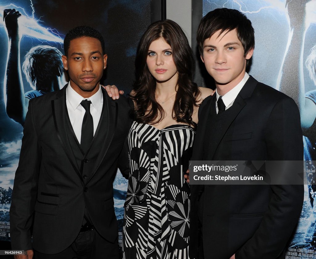 alan_badvin's tweet photo. Percy Jackson main cast on/off. Saved the best one for last obviously as a topless lady is way hotter than topless guys 😉 https://t.co/krOl8Xc6Hr