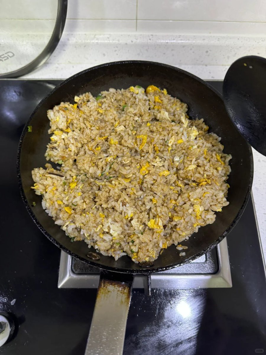 meetee06's tweet image. Does anyone want to eat the fried rice I made?