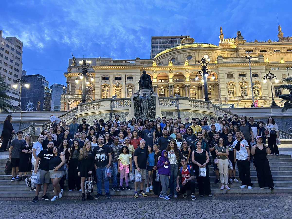 oqueteassombra's tweet photo. Pô, gente…
Muito obrigado por essa noite magica pelo majestoso #centrodesp
Nossa caminhada assombrada mais uma vez mostrou que o centro de São Paulo, além de um lugar lindo, é um grande repositório de histórias. https://t.co/cfMuo2JSIn