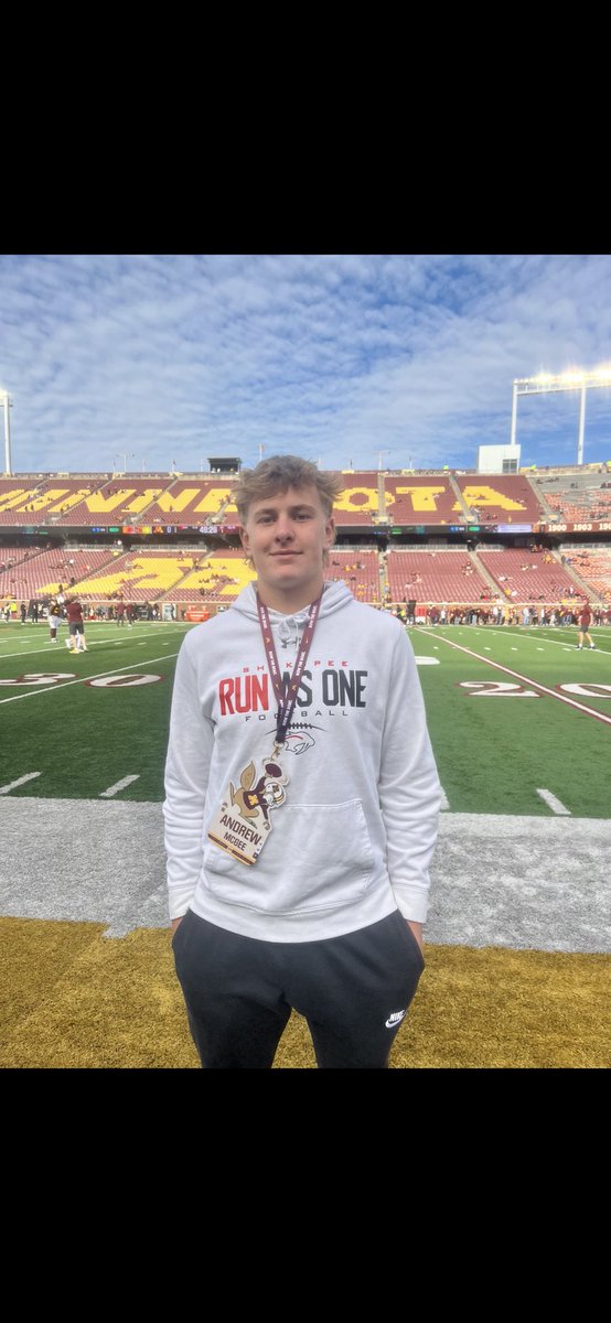 andrew_mcgee27's tweet photo. Had a great time at the gopher game today for a game day visit. Thanks for having us @Shakes_GopherFB @GopherFootball 

@SaberFootball16 https://t.co/FpL0OJSRiL
