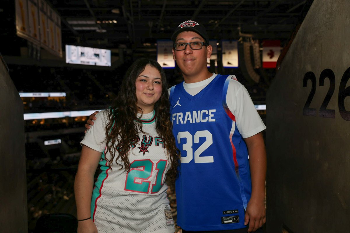 SPURS vs Rockets! Who made it out to the game?👀  bit.ly/4hpS3Af
