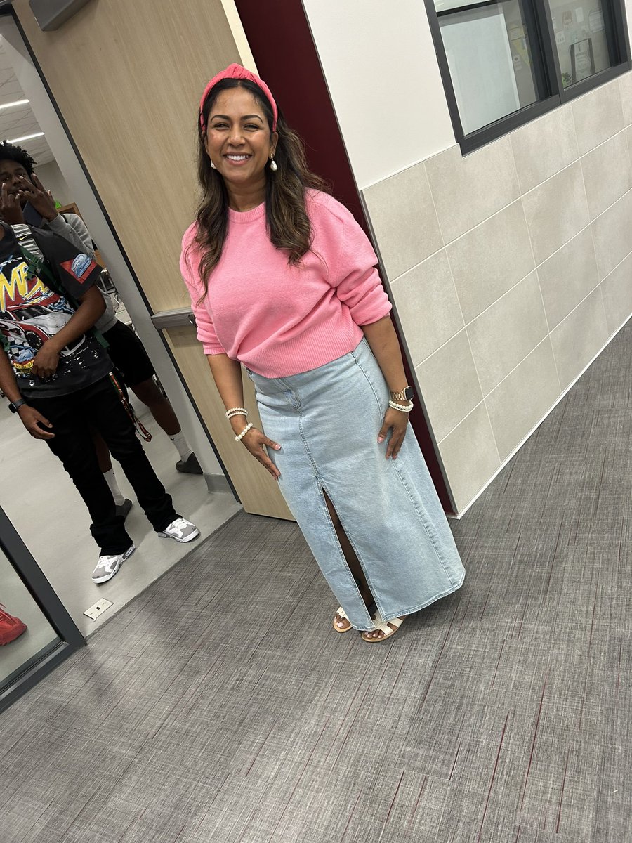 CounselorACHS's tweet image. Red Ribbon Week! My favorite day! #youarekenough #barbieandkenday #pinkfun